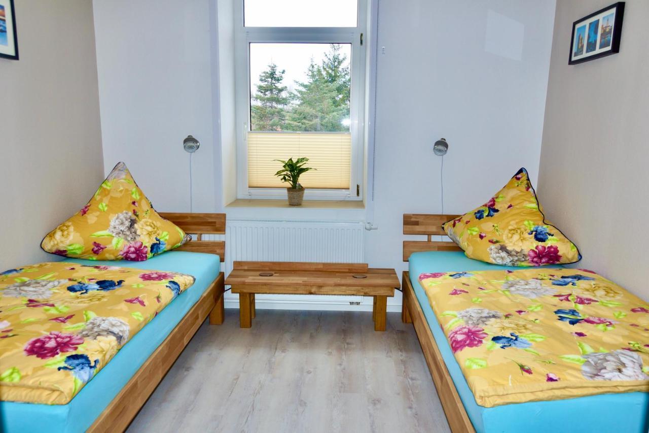 Ferienwohnung Ostard 1 ทาเลอ ภายนอก รูปภาพ